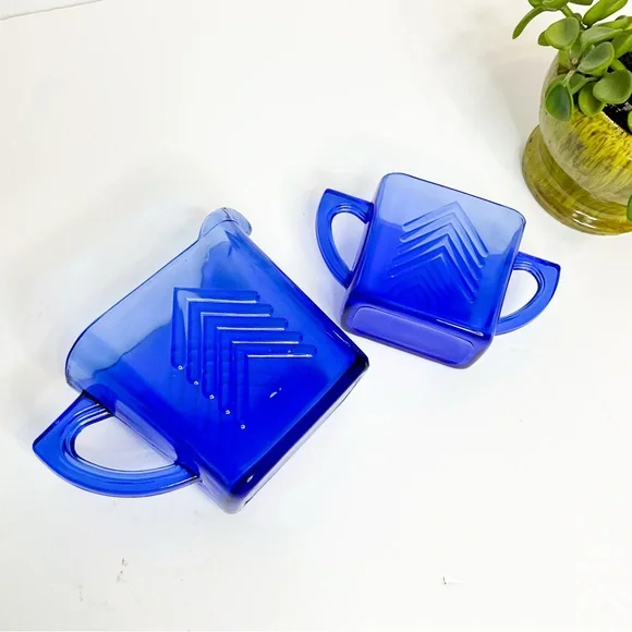 VINTAGE Cobalt Blue Depression Glass Creamer & Sugar Set Retro Art Deco - Picture 4 of 11